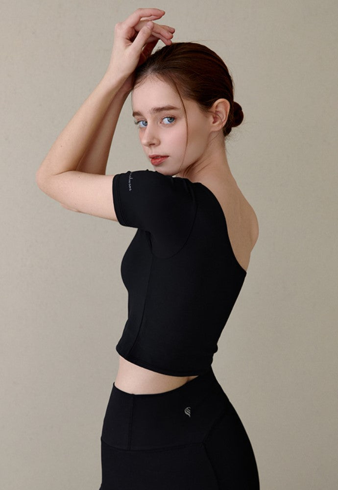 CONCH ONE SHOULDER CROP TOP NIGHT BLACK