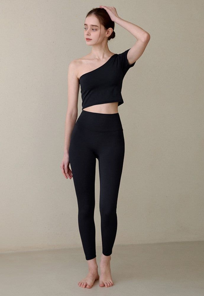 CONCH ONE SHOULDER CROP TOP NIGHT BLACK